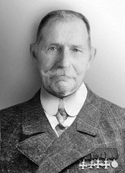 Доминик Конопко